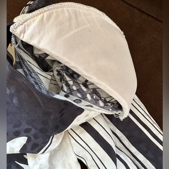 Lloyd Williams Delicate Vintage Black White Leaf Print 100% Silk Top Blouse SZ 4 - Picture 12 of 15